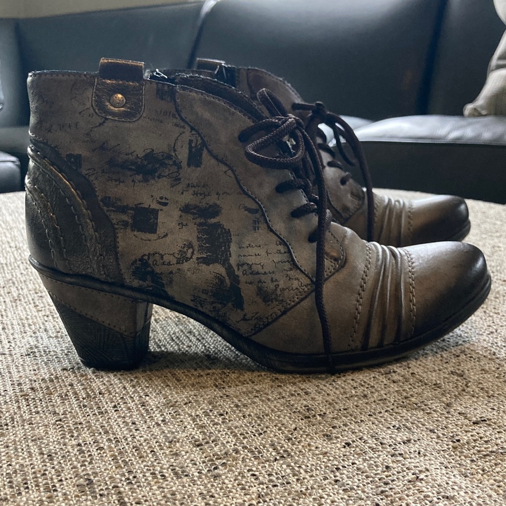 Remonte  Ankle Boots NWT. No box.